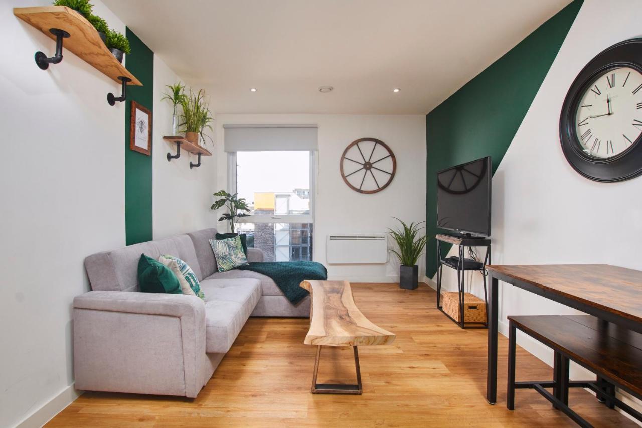 Beautiful Apartment Near Piccadilly Train Station Manchester Bagian luar foto