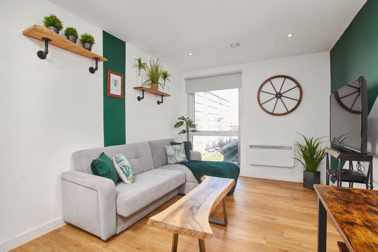 Beautiful Apartment Near Piccadilly Train Station Manchester Bagian luar foto